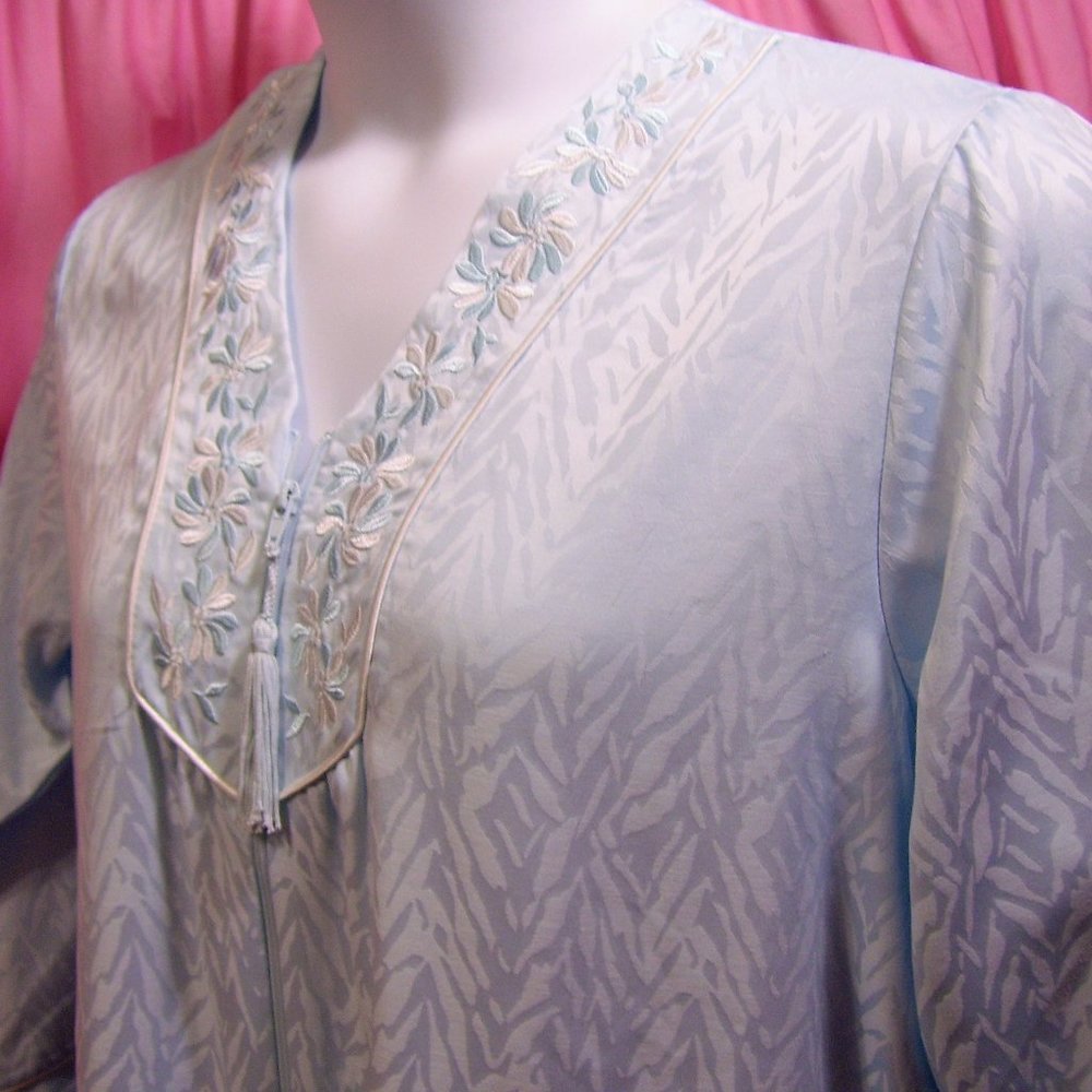 Miss Elaine Blue Embossed Satin Front Zip Long Robe Size M
